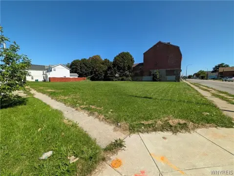 Four-Lot Commercial Land