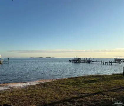Waterfront Lot in Gulf Breeze