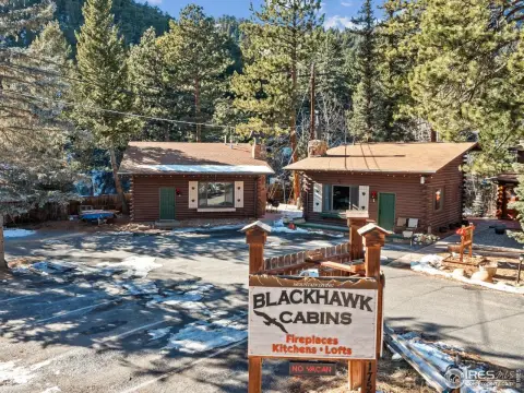 Blackhawk Cabins: Estes Park Resort