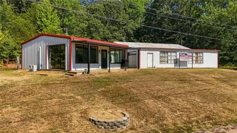 Renovated Flex Property With Shop Space