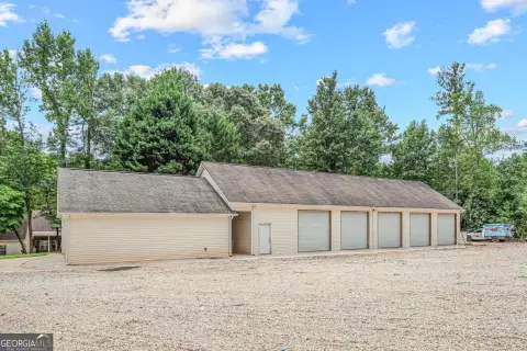 Mixed-Use Property with Workshop