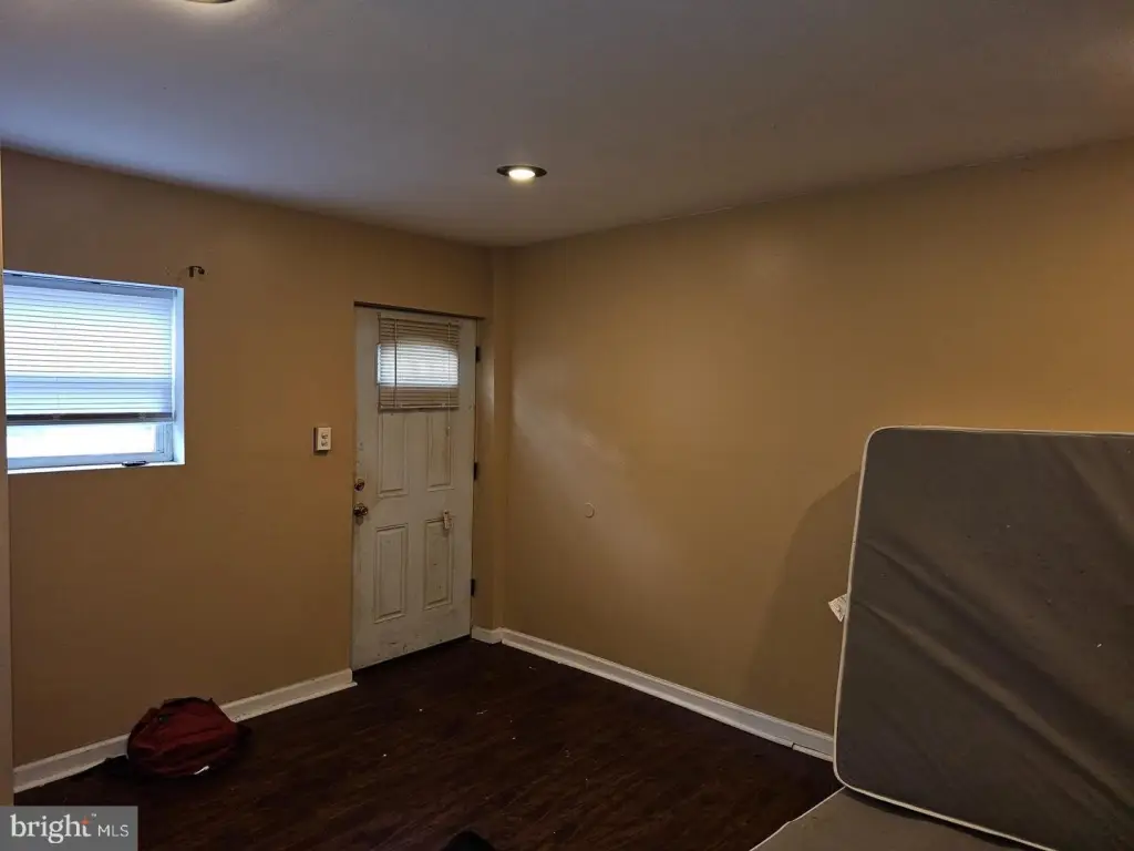 Picture 8