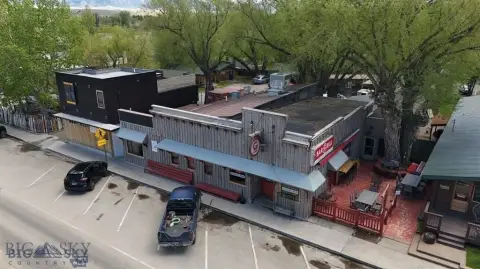 Bar & Pub with Employee Cabins