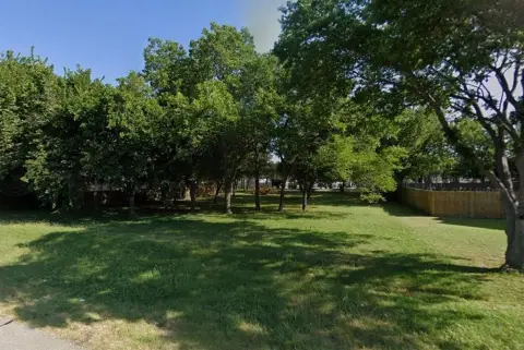 Oversized Lot in Prime Location