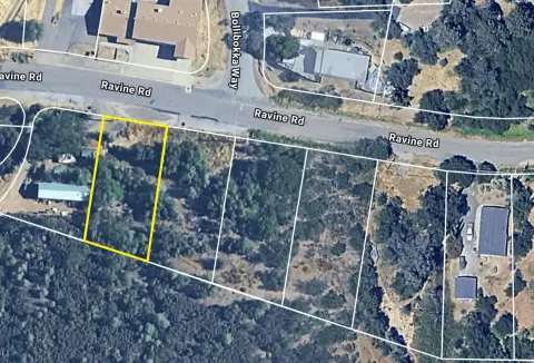 Residential Lot Near Redding