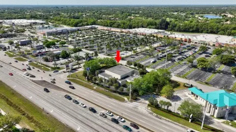 Stuart Commercial Building on US-1