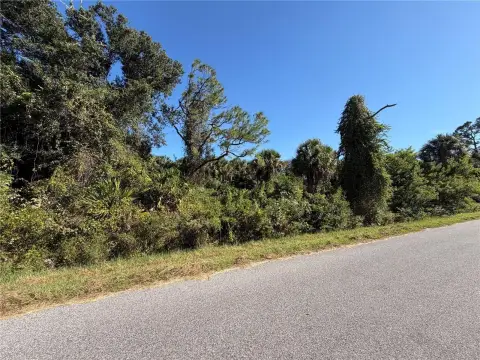 Double Lot in North Port