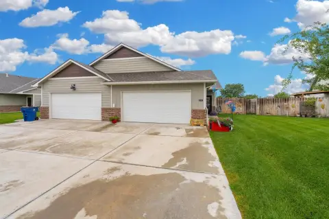 Duplex with Fenced Backyard