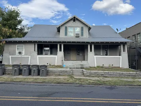 5-Unit Apartment Building