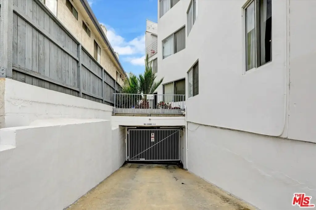 Picture 30