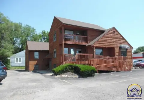 Topeka Commercial Building For Sale