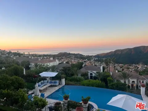Ocean View Land in Palisades