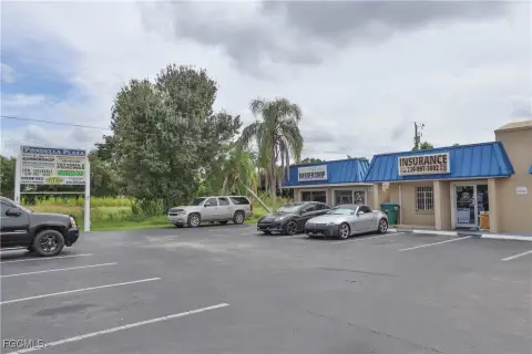 North Fort Myers Commercial Space