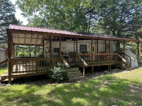 Sulphur Land with Camper and Deck