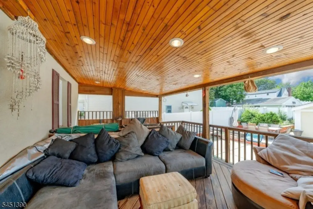 Picture 37