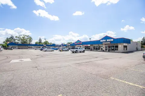 Profitable Retail Plaza in Madison Heights