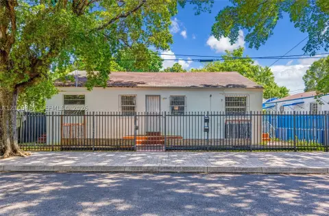 Duplex with Separate Studio