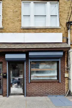 Retail/Office Space in Greenville, NJ