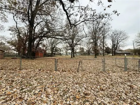 Residential Land in Roland, OK