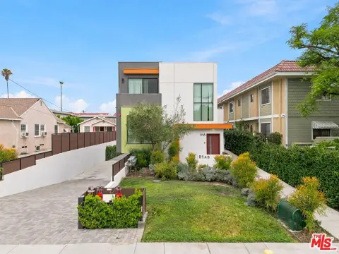 4-Unit Townhome-Style Multifamily Property