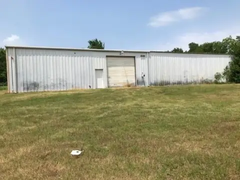 6,000 SF Metal Warehouse