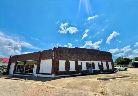 Multi-Tenant Flex Building