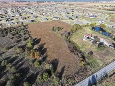 Commercial Land Near Highway 75