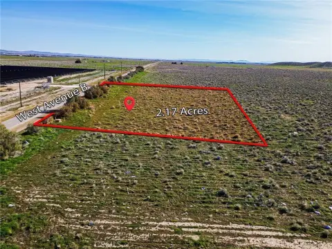 Flat Land Parcel in Antelope Acres