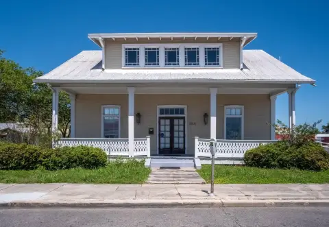 Historic Downtown Houma Office Space