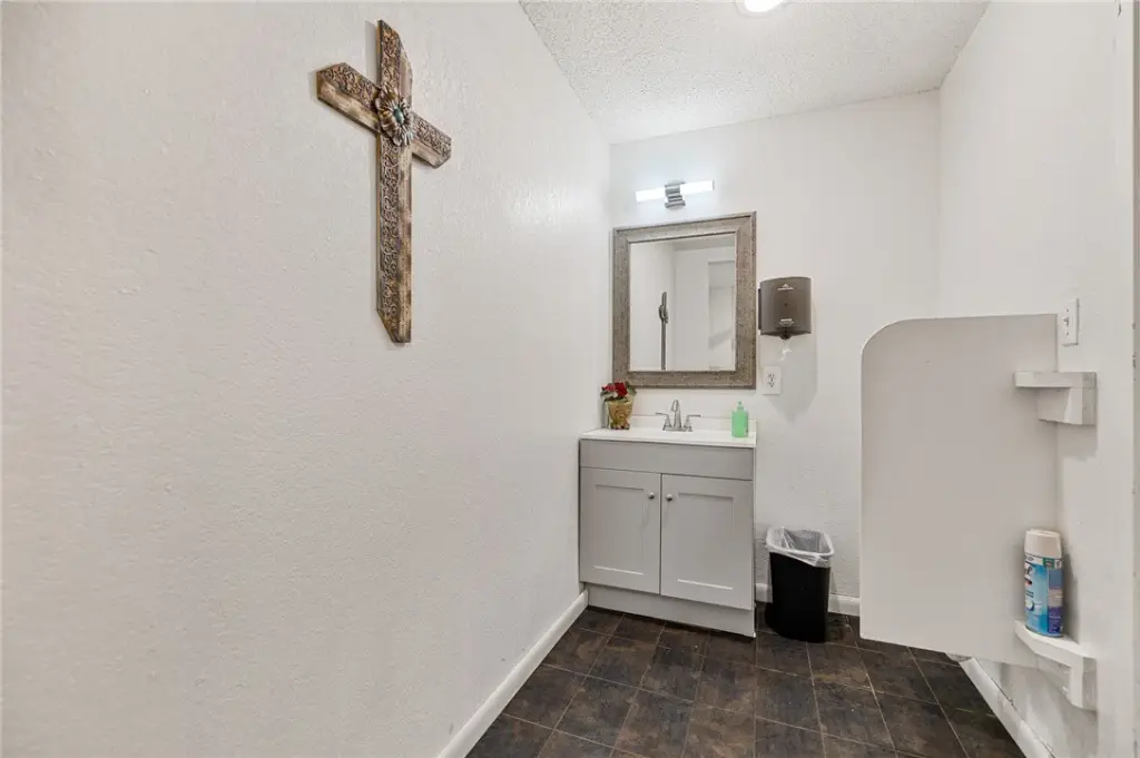 Picture 19