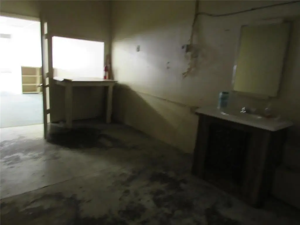 Picture 10