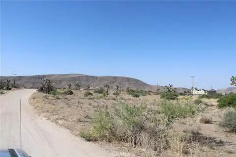 Pioneertown Land with Sweeping Vistas