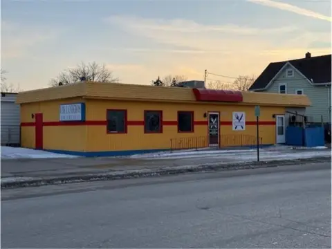 Prime Commercial Building For Sale