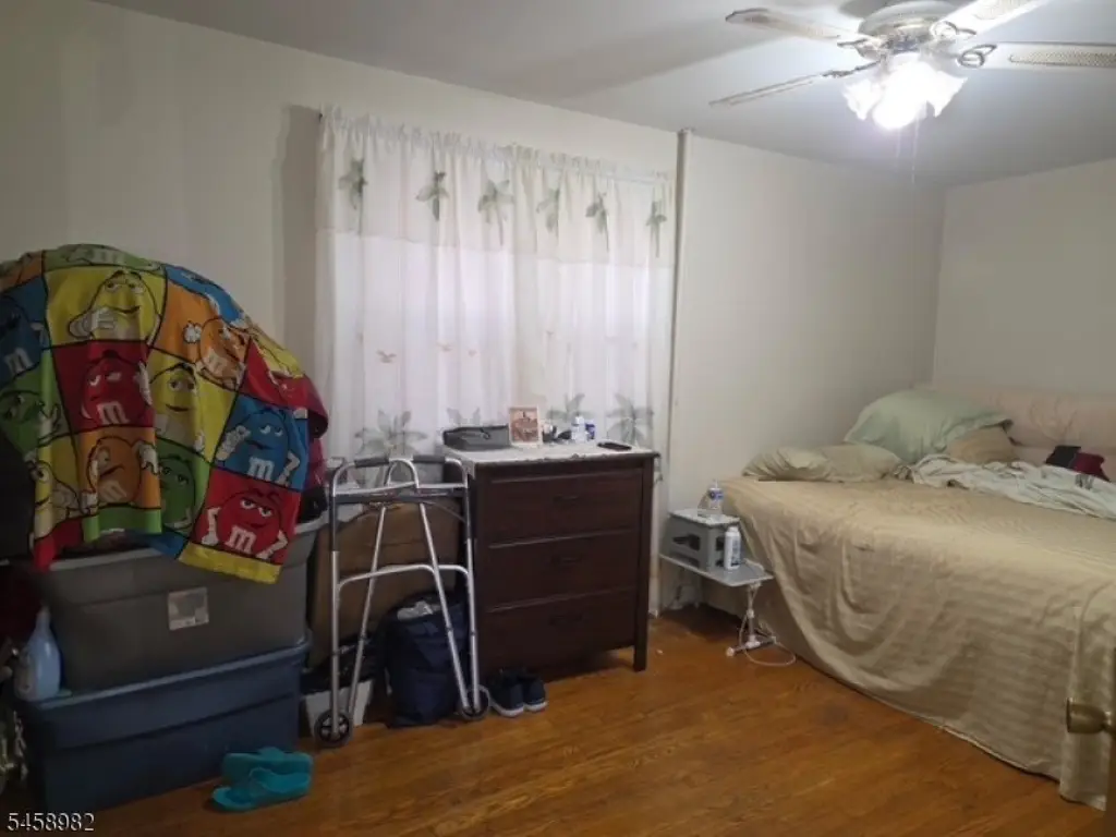 Picture 10