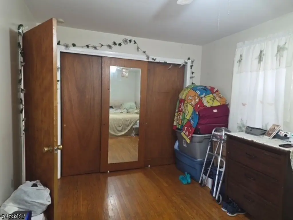 Picture 11