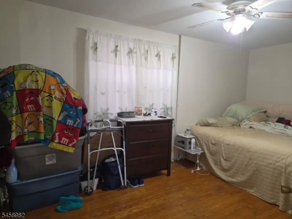 Picture 25