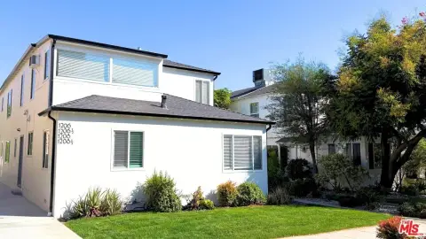 Renovated 4-Unit Quadplex