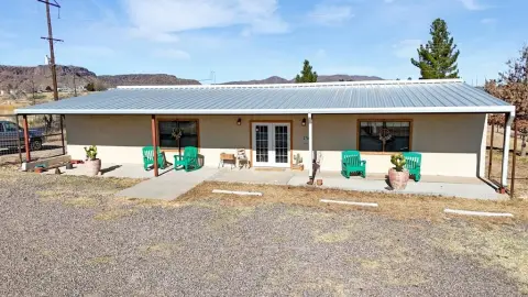 Versatile Commercial Property on 1.24 Acres