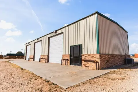 Flex Space with High Visibility