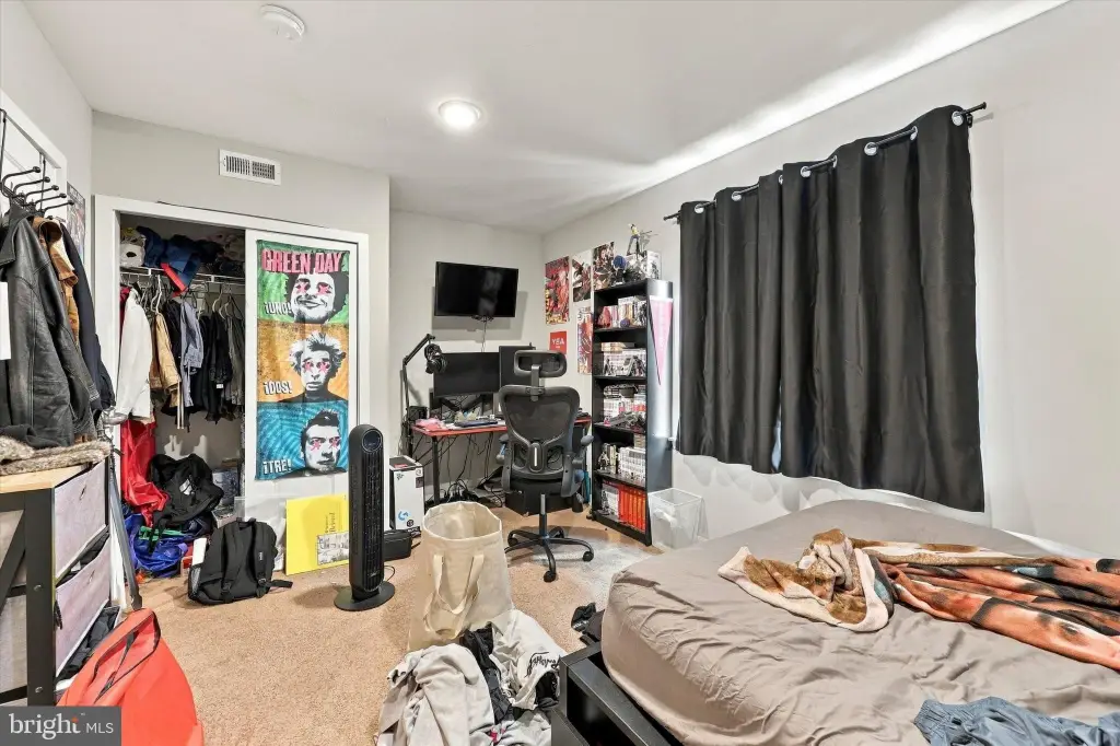 Picture 37