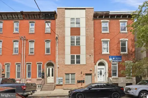 Four-Unit Contemporary Quadplex