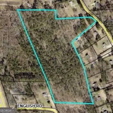 Large Land Parcel Near Amenities