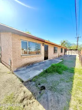 West Tucson Duplex Opportunity