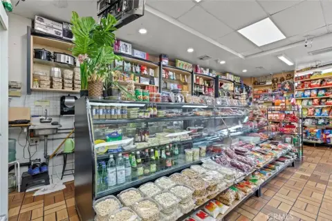 Burbank Retail Business Opportunity