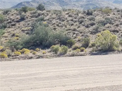 Kingman Land with Well