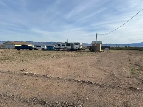 Improved Lot in Golden Valley