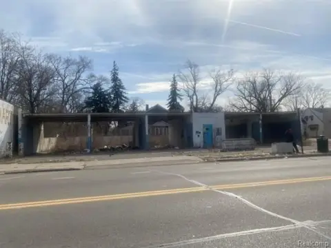 Detroit Commercial Property For Sale