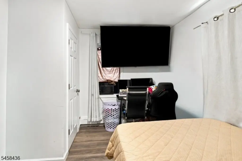 Picture 25