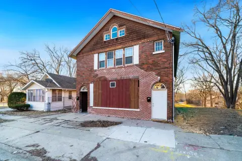 Mixed-Use Building in Rockford, IL