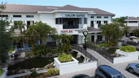 Finished Office Space on US41